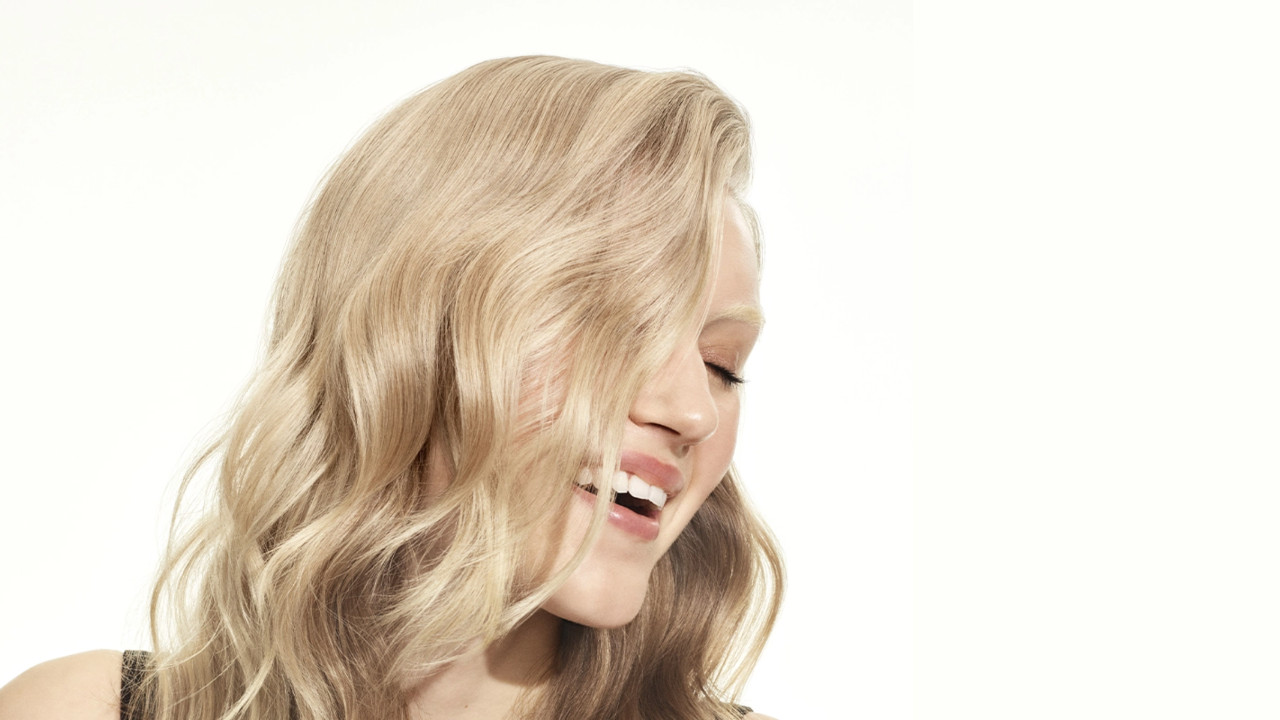 Blondes, graues & gesträhntes Haar